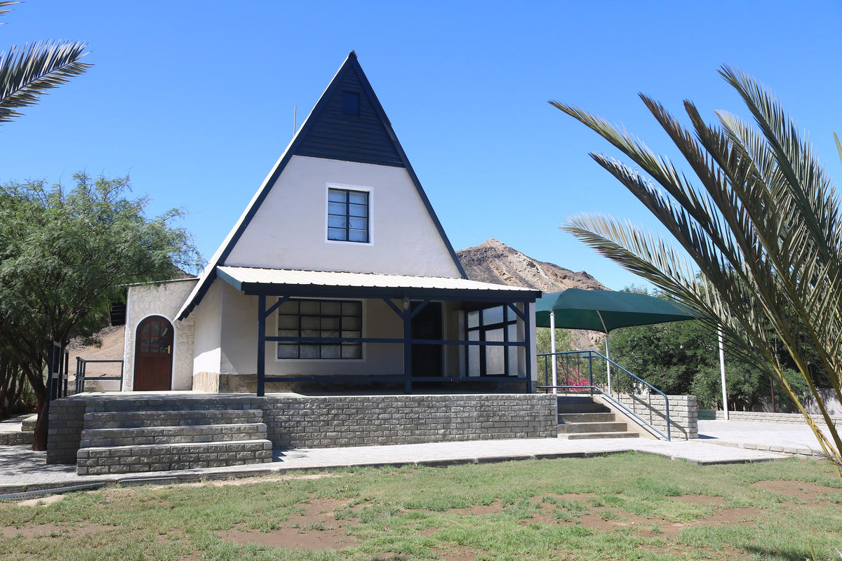 Pool House gallery image 2