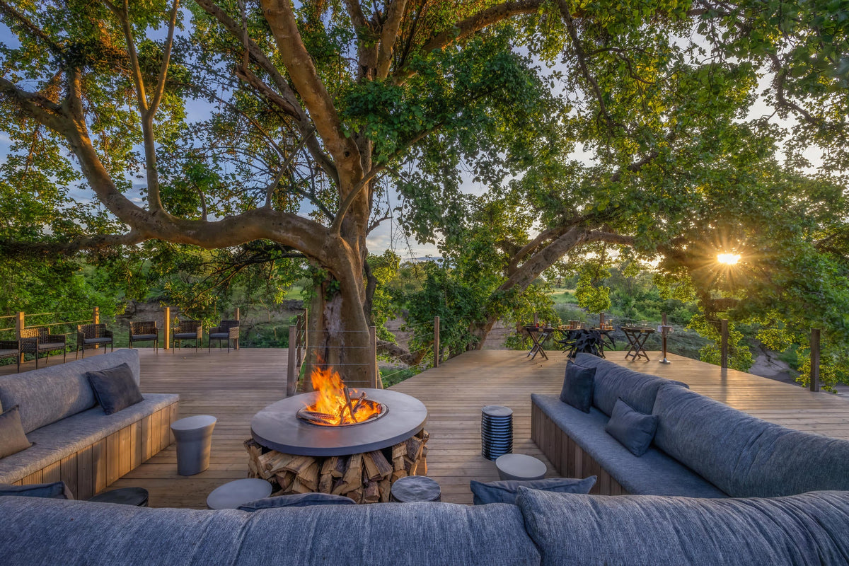 Fig Tree Lounge and Deck