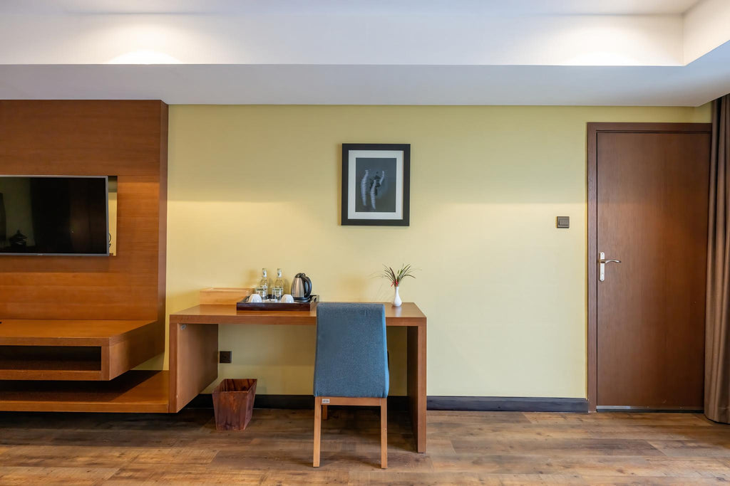 Deluxe Rooms gallery image 2