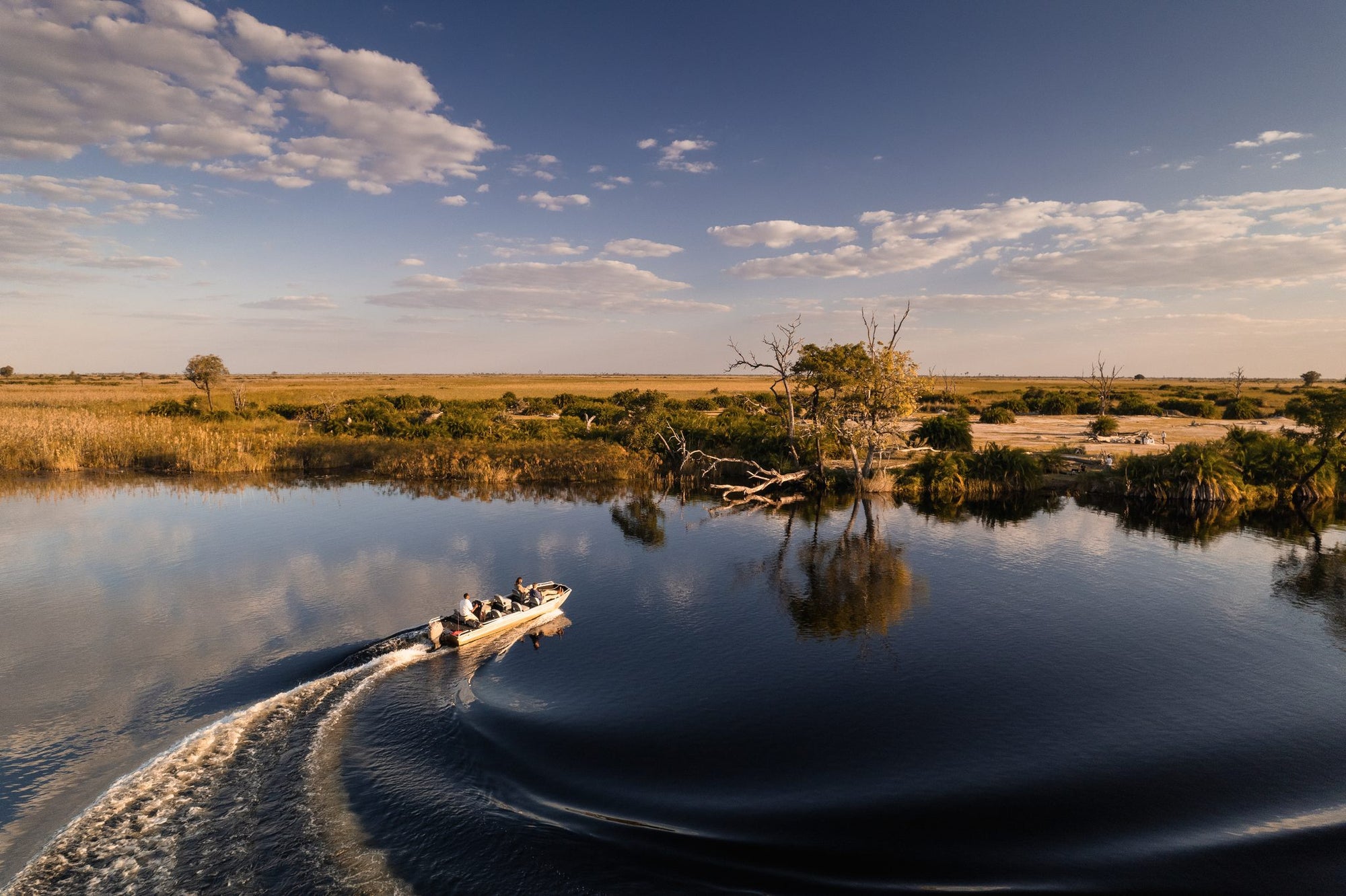 Wilderness Little Vumbura – Boating *
