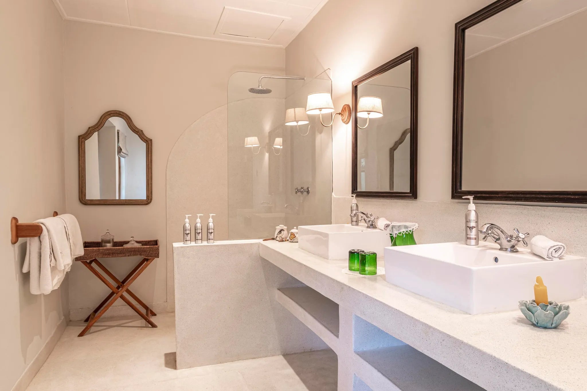 Room gallery image 2.