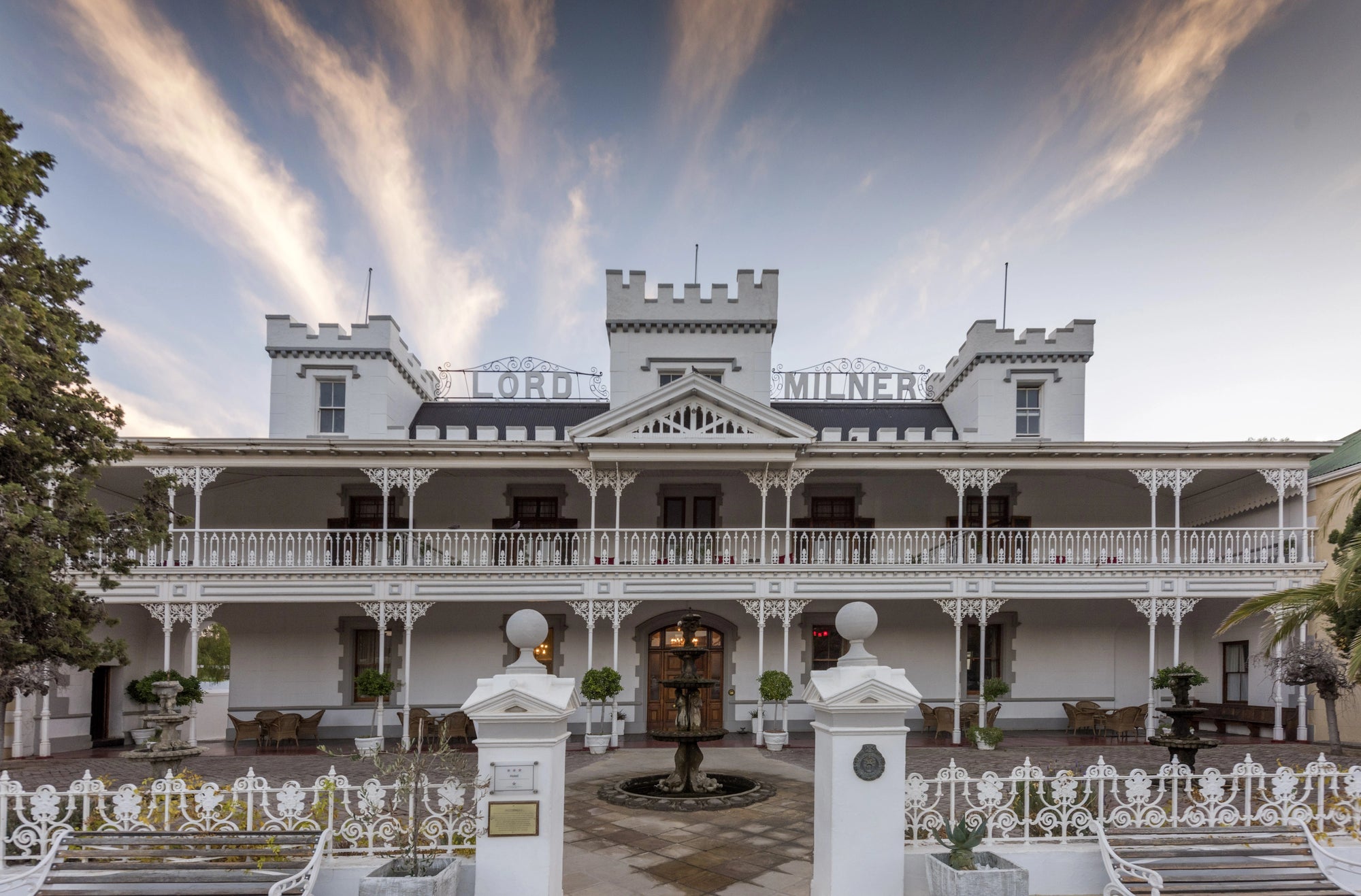Lord Milner Hotel