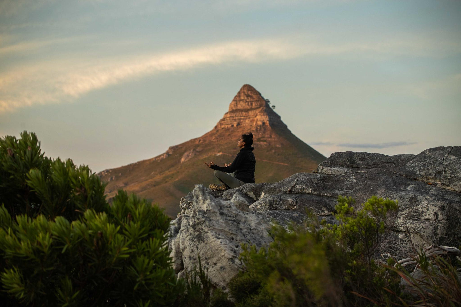 SKY SALUTATIONS - YOGA ON TABLE MOUNTAIN