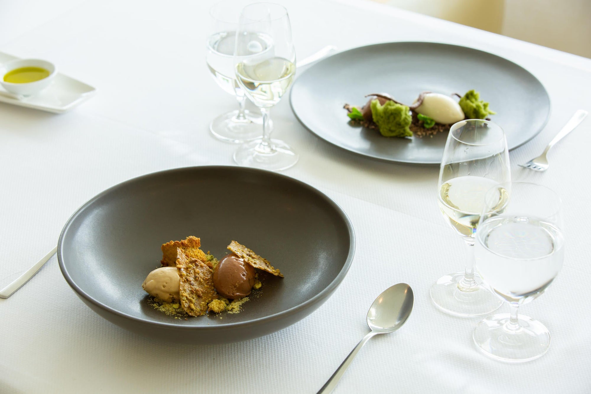 Matakauri Lodge Dining gallery image 3