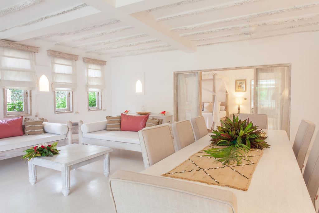 Luxury Four Bedroom Beach Villa  gallery image 3