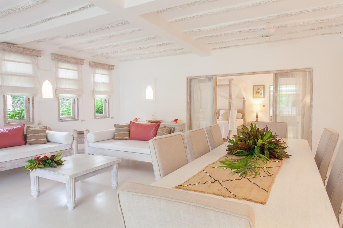 Luxury Four Bedroom Beach Villa  gallery image 3