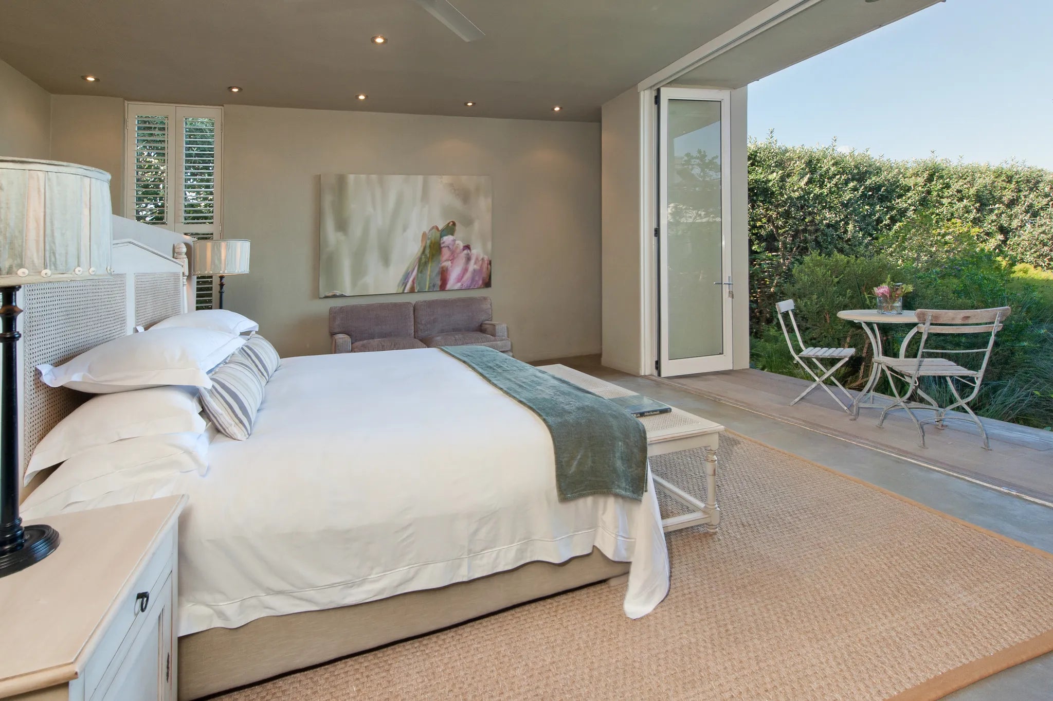 Room gallery image 23.