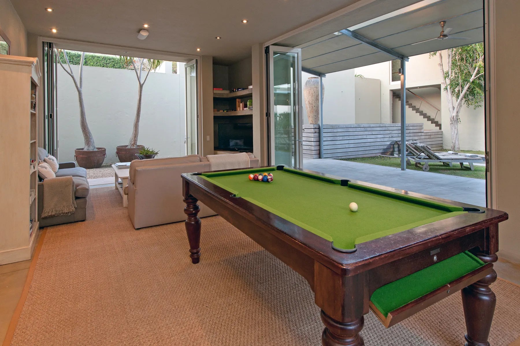 Room gallery image 73.