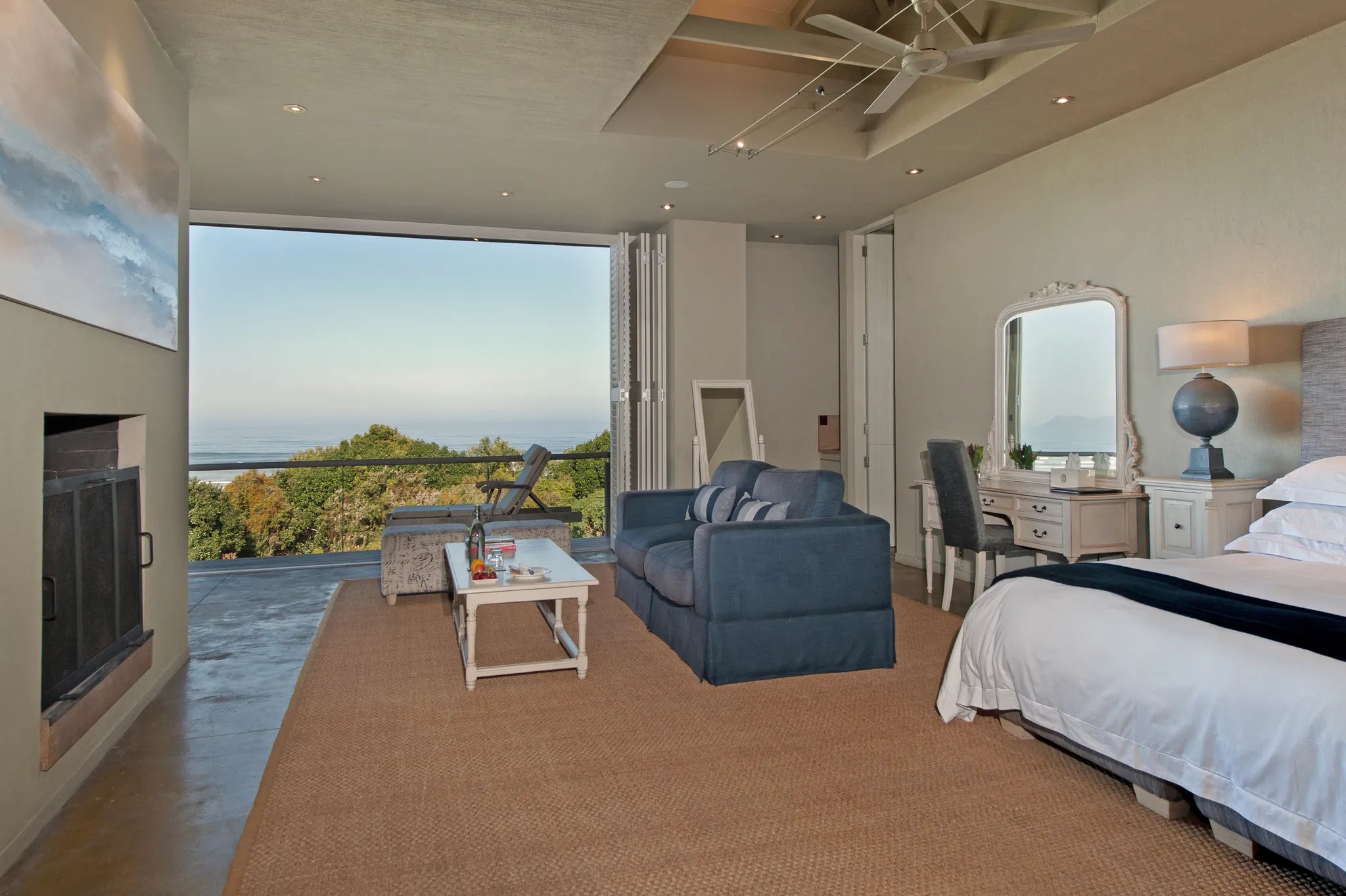 Room gallery image 9.