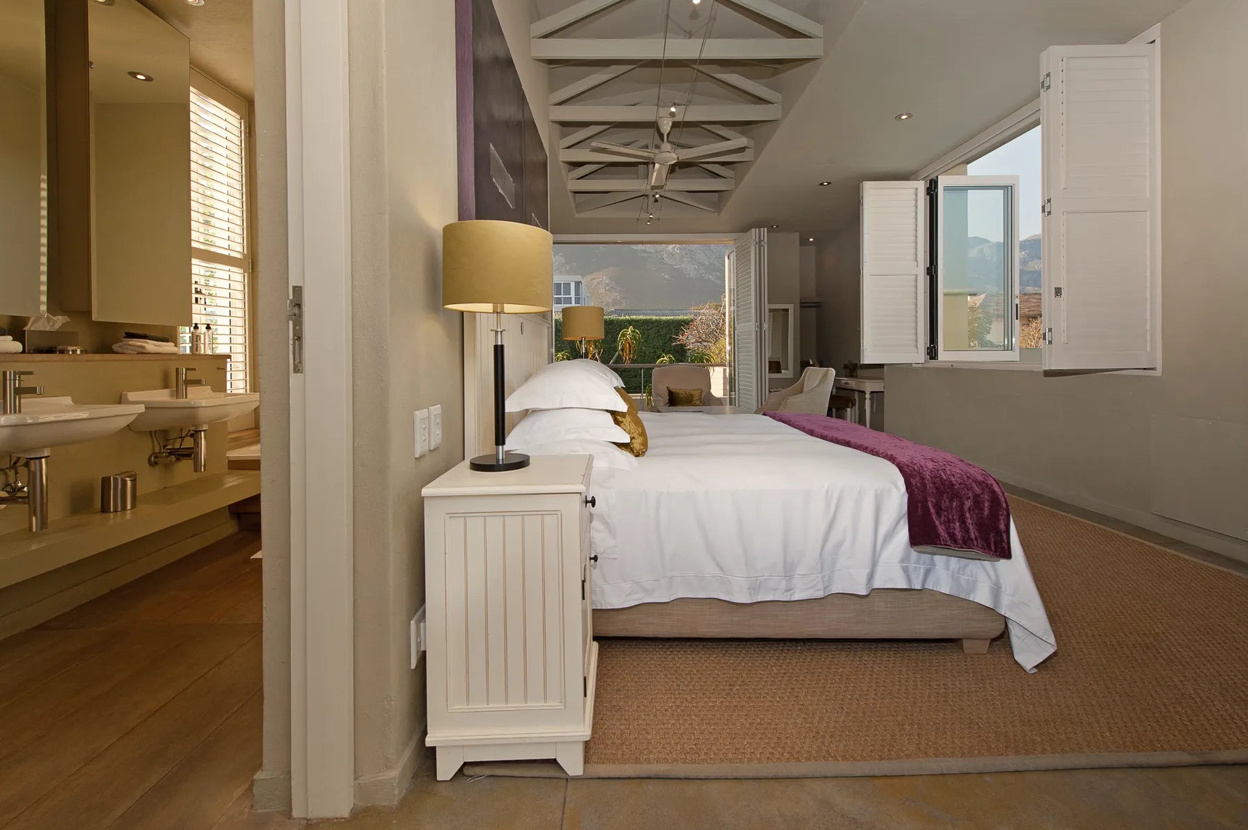 Room gallery image 9.