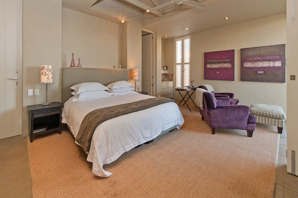 Room gallery image 6.