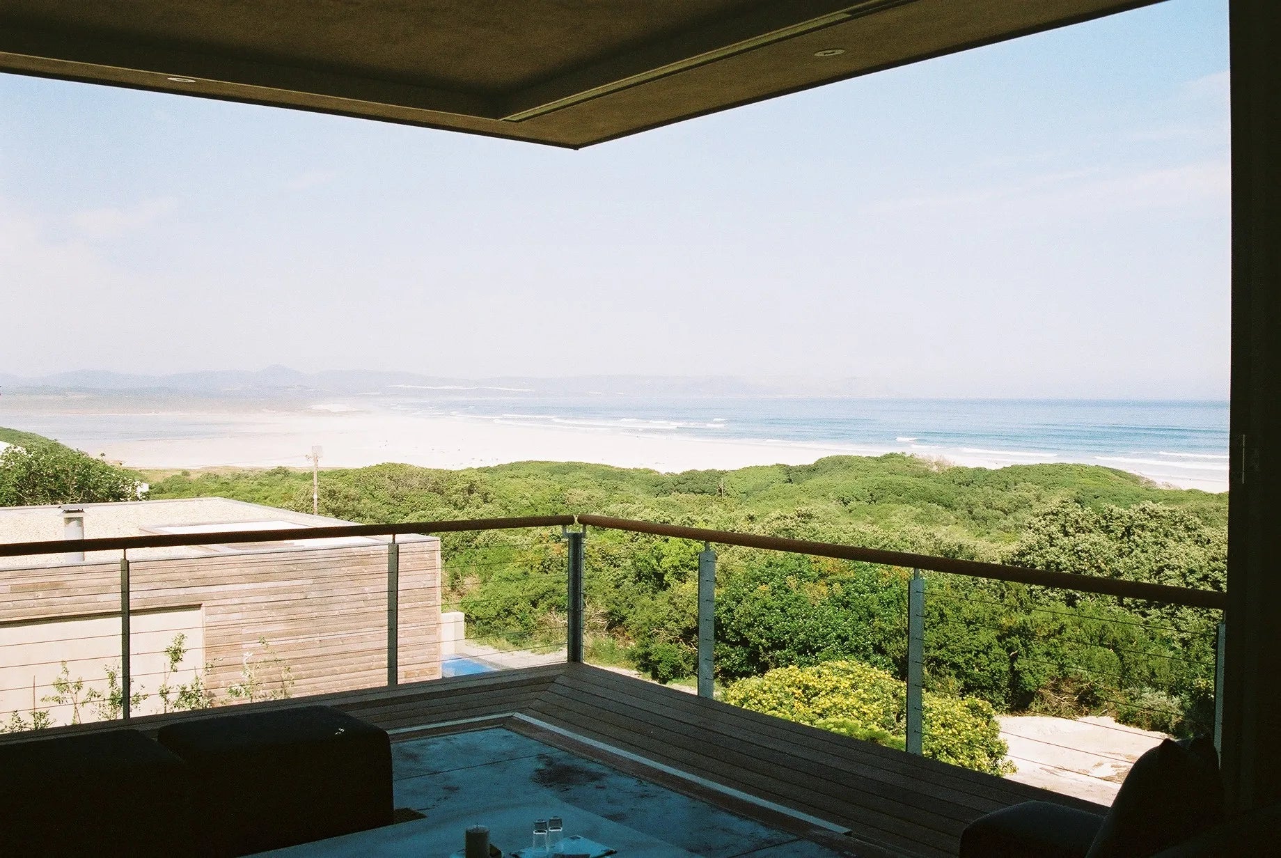 Room gallery image 3.