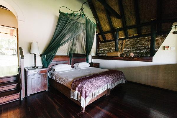 Nhambo Self Catering Lodge gallery image 2
