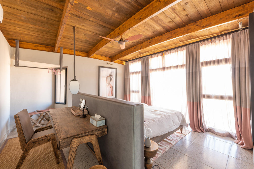 Family Room gallery image 6