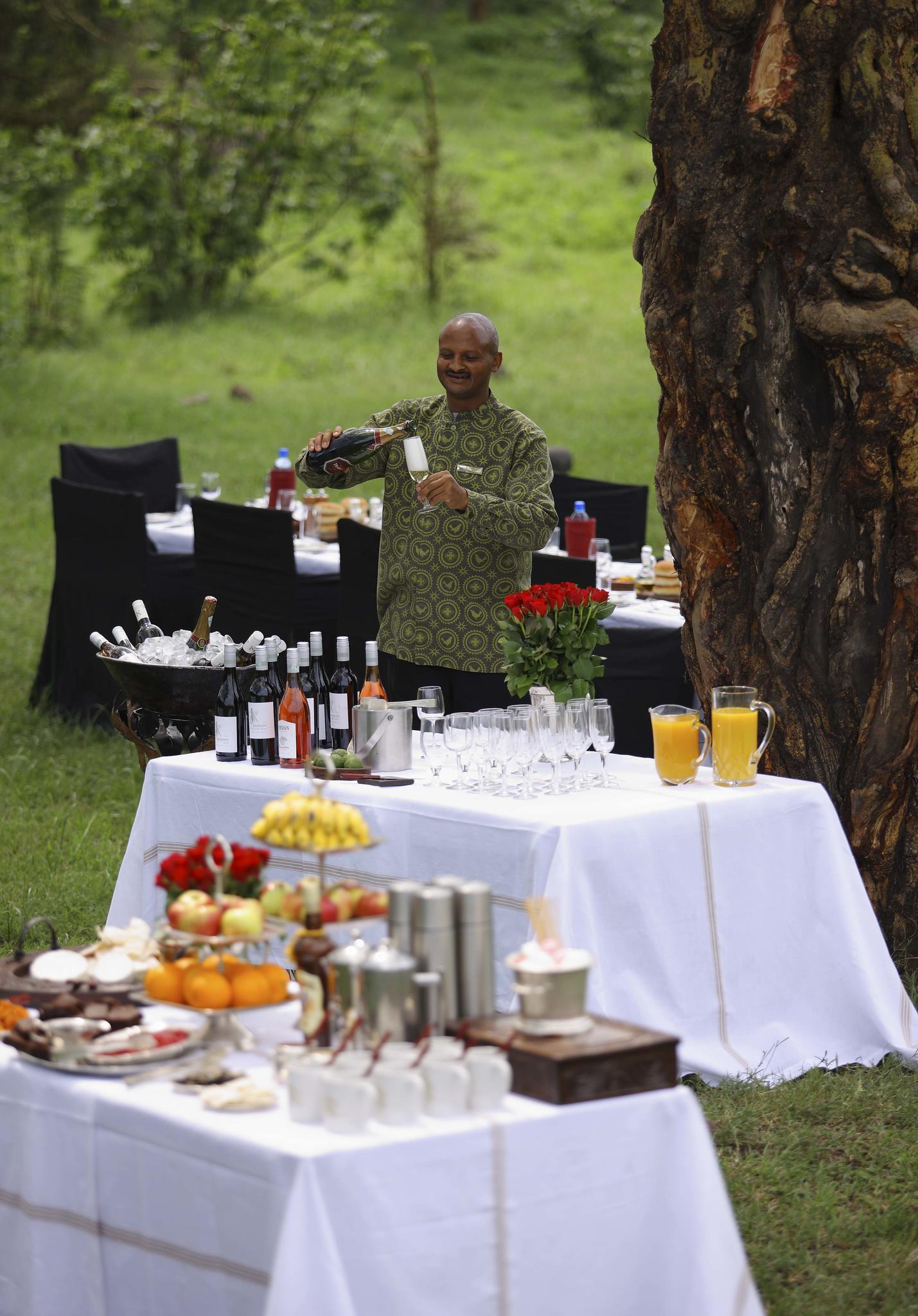 Crater Floor Banquet (Additional Cost) gallery image 2