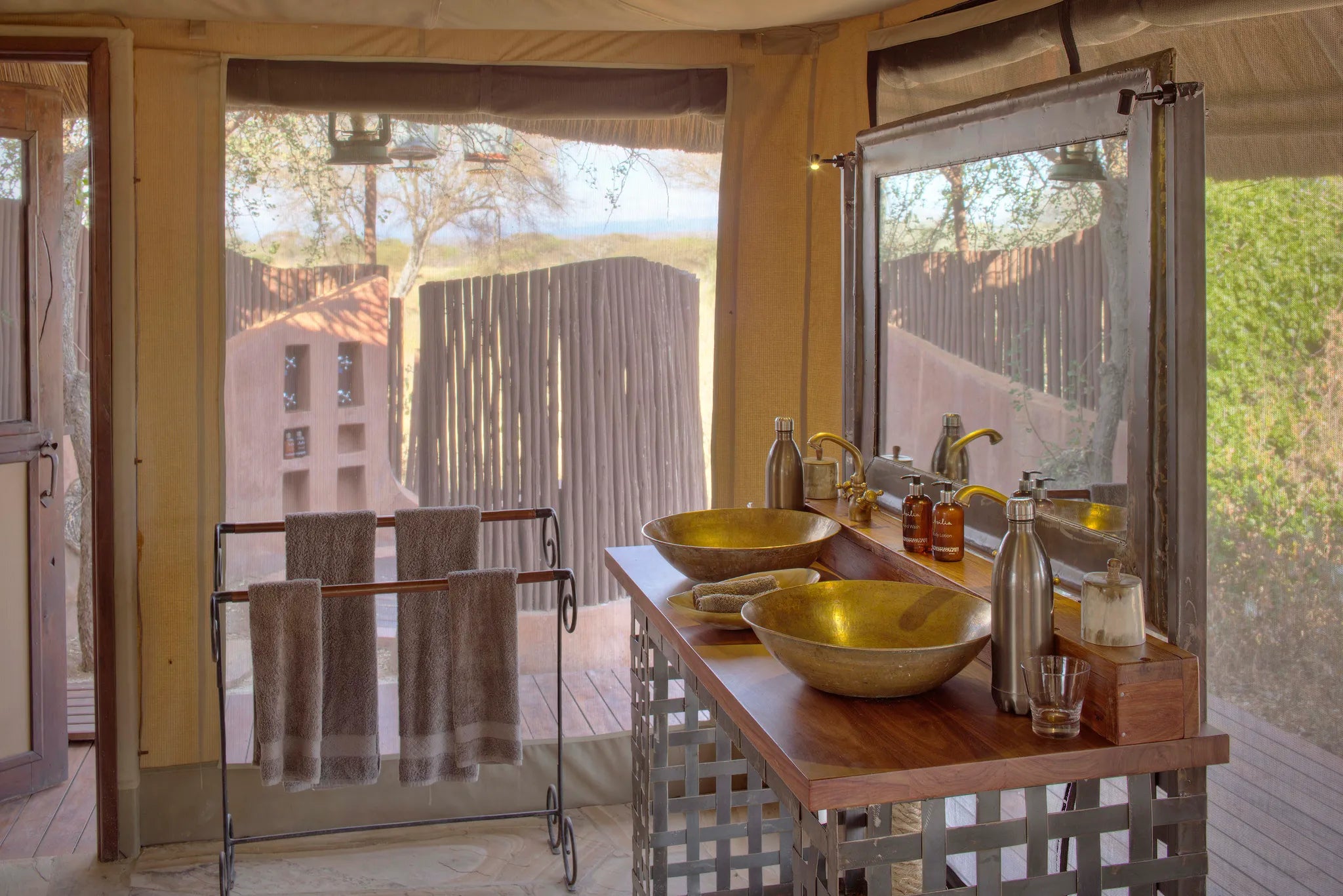 Oliver's Camp - Double vanity at Oliver's Camp, Tarangire National Park, Tanzania.
