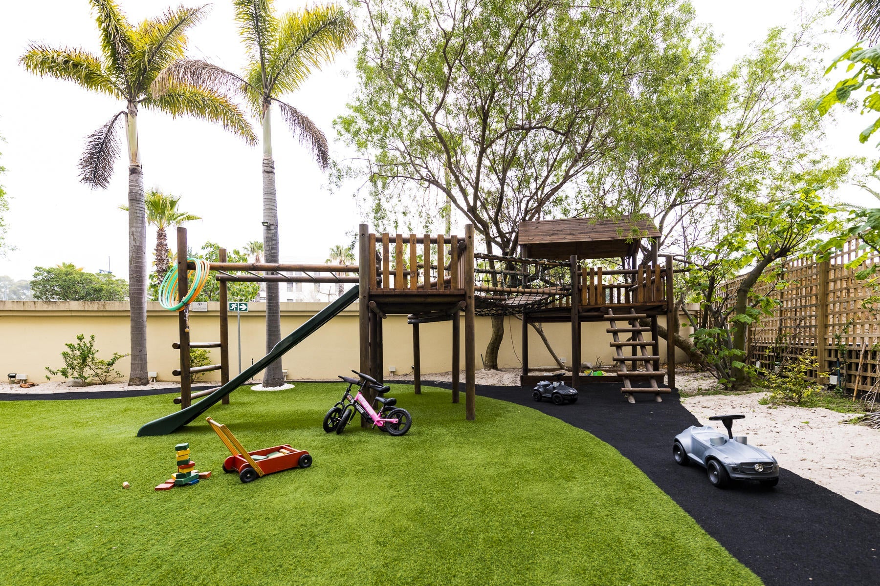 KIDSONLY gallery image 1