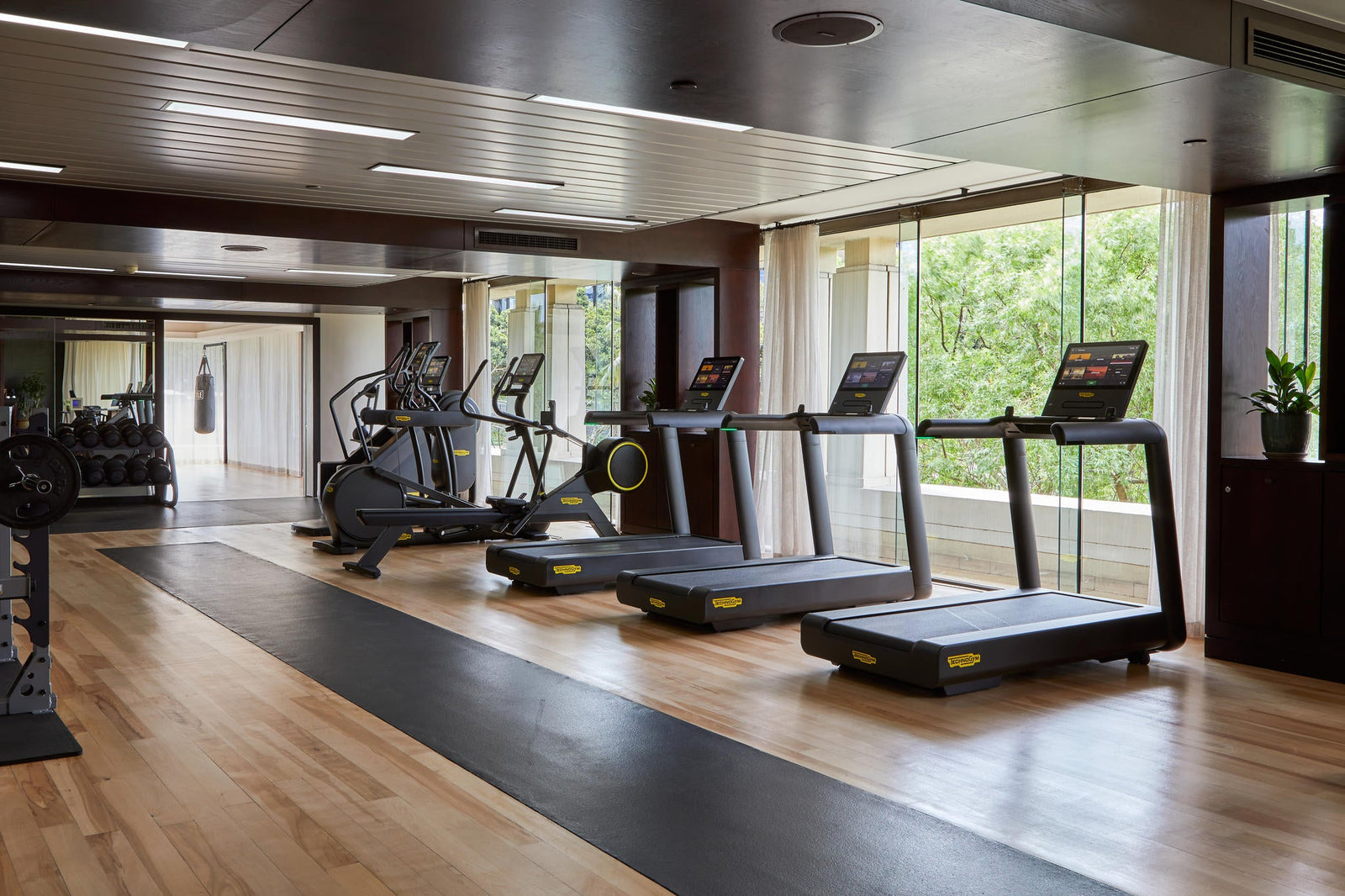 FITNESS CENTER