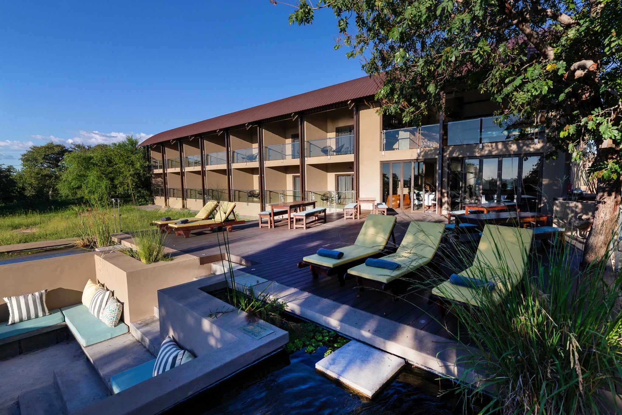 Pangolin Chobe Hotel