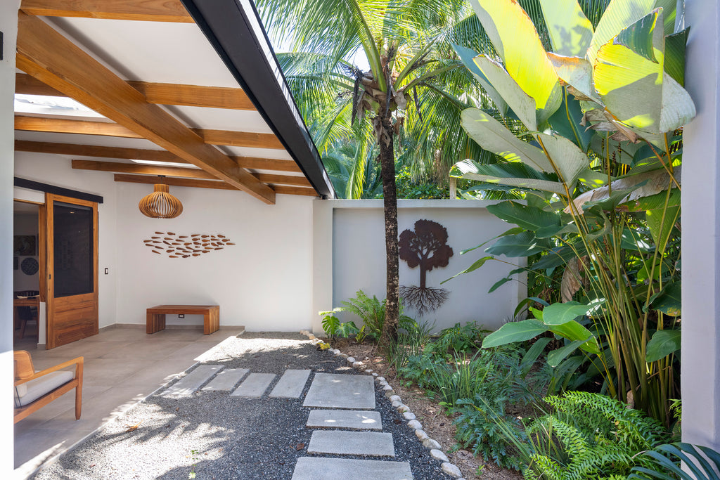 Poniente Room