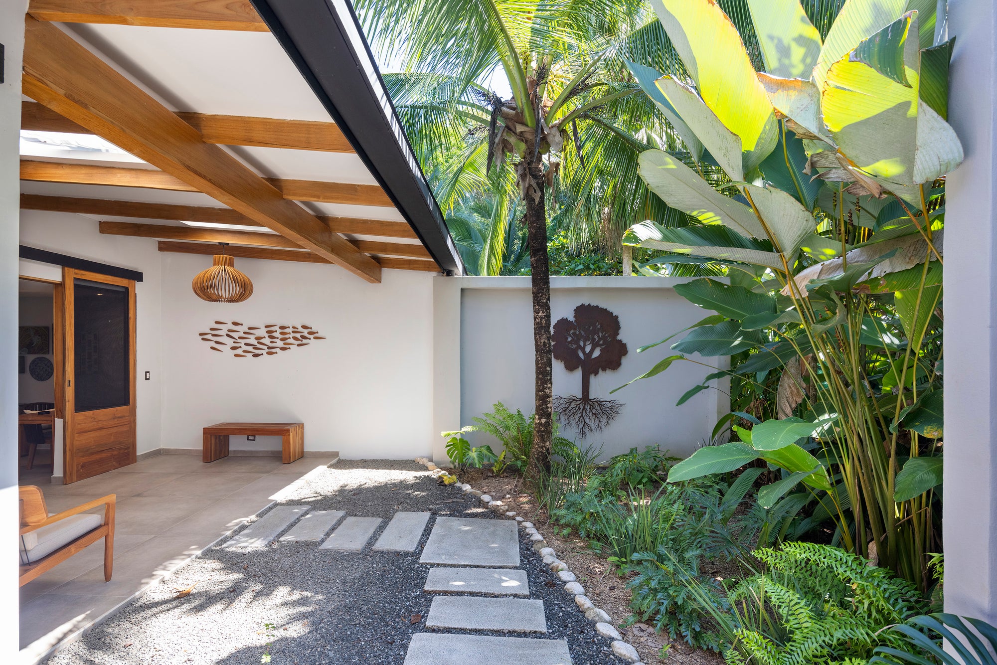 Poniente Room