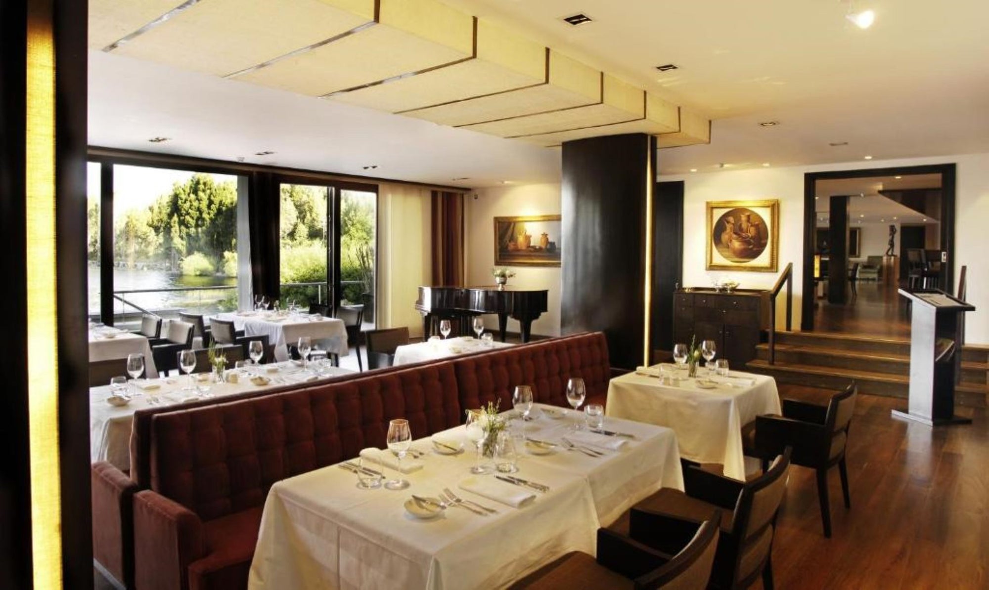  "El Casco" Restaurant