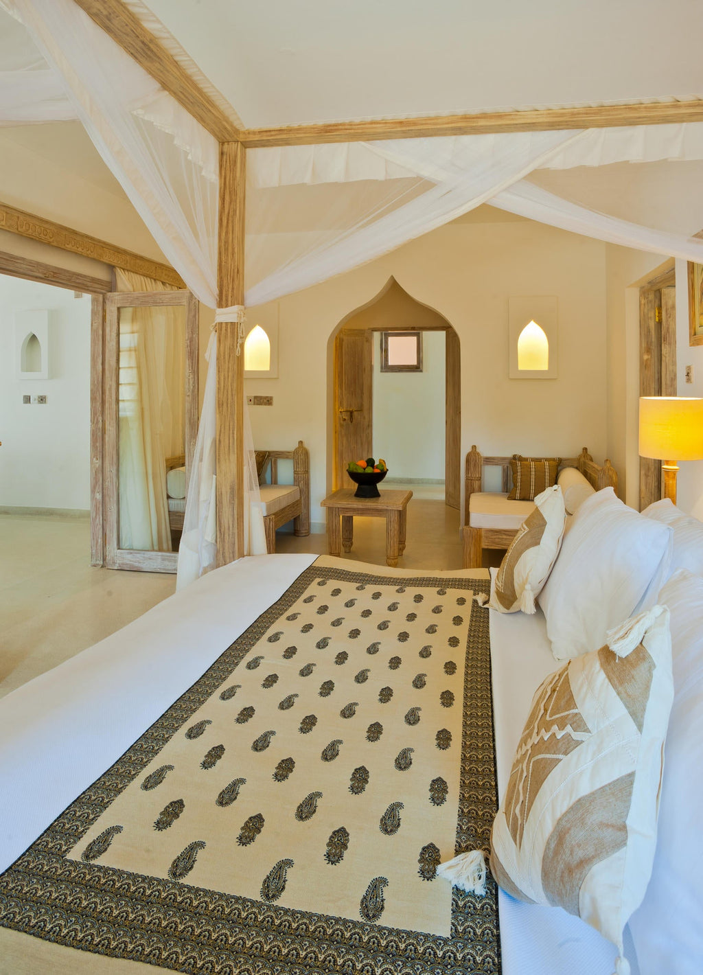 Luxury Four Bedroom Beach Villa  gallery image 4