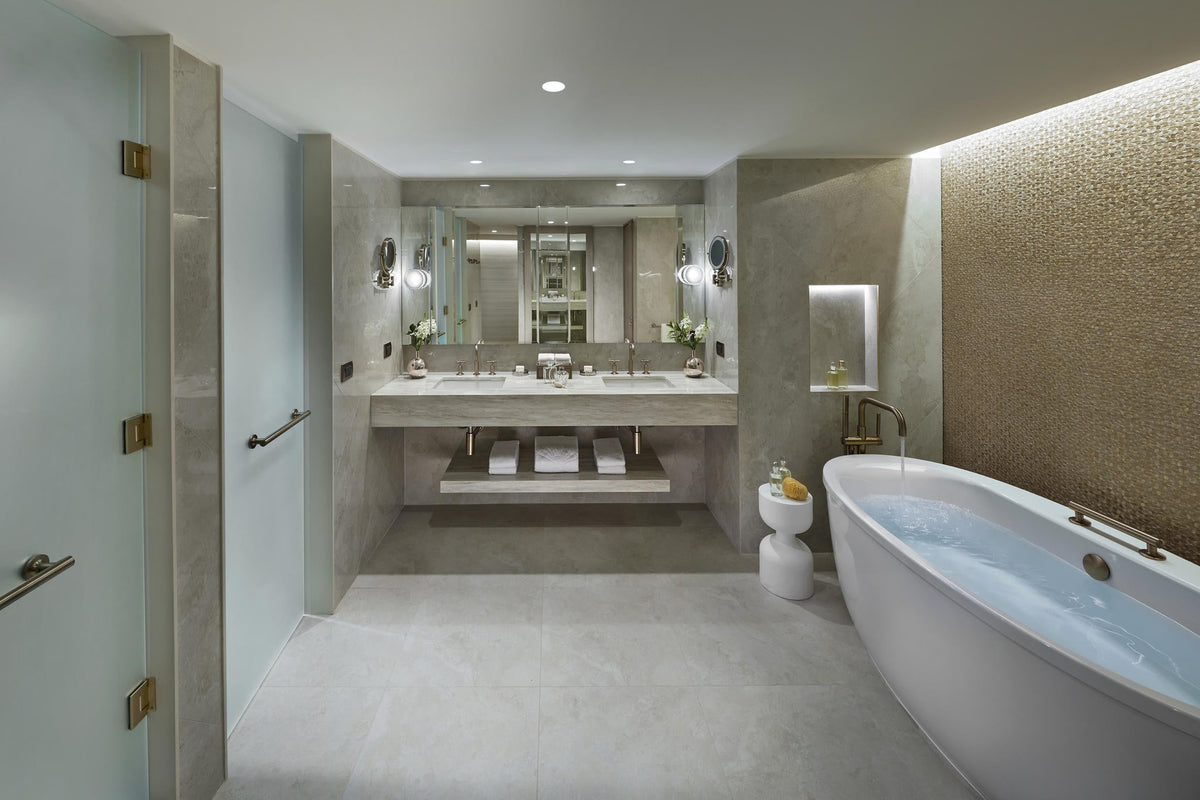 Premier Suite gallery image 2