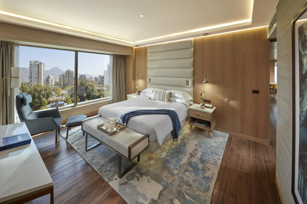Premier Suite gallery image 3