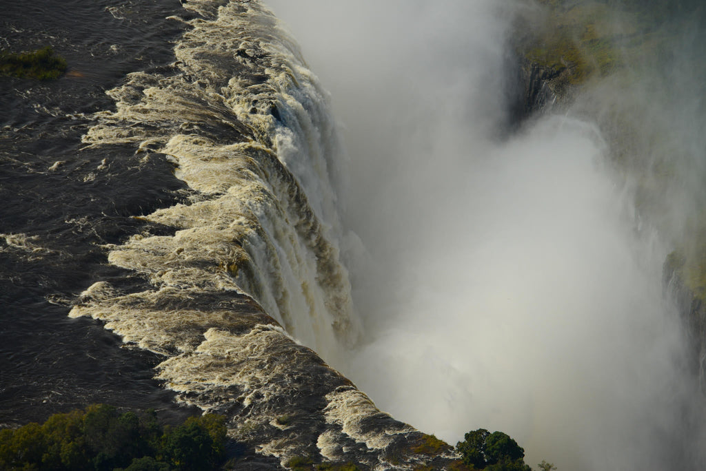 Guided Tour of the Falls – Zimbabwe (Excluding Rainforest Entry Fees) gallery image 6
