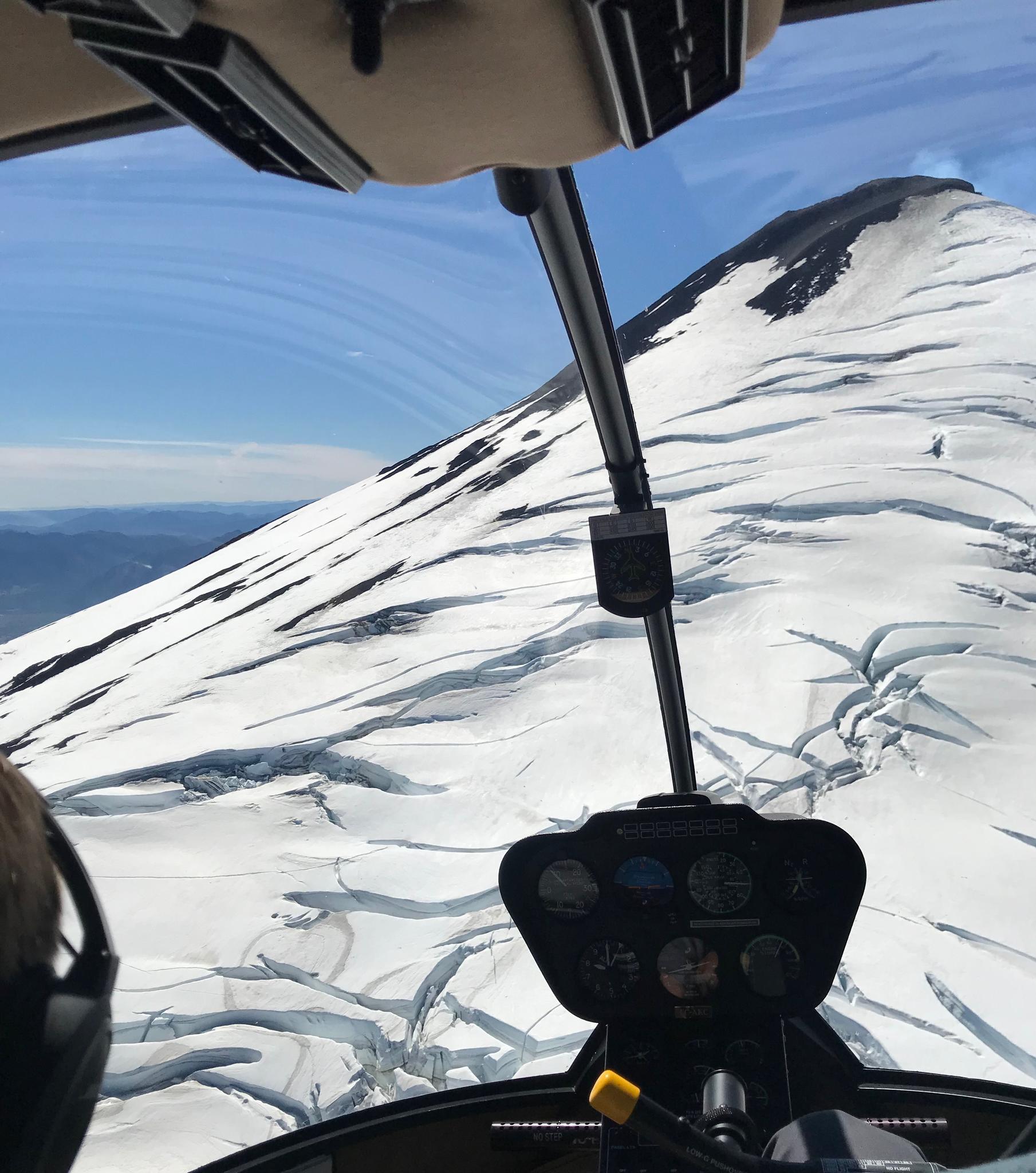 Scenic helicopter flights gallery image 4