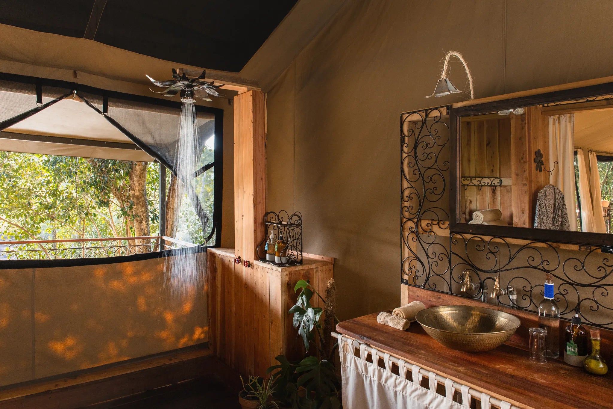 Room gallery image 3.