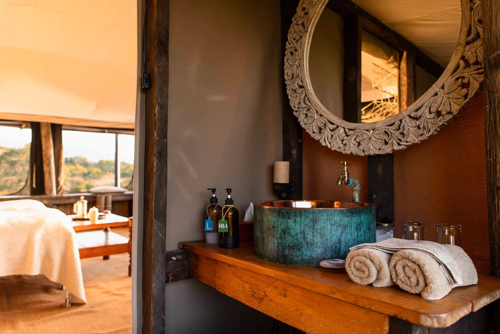 En-Suite bathroom at Serian's Kimya Kimya, Mara North Conservancy, Kenya.