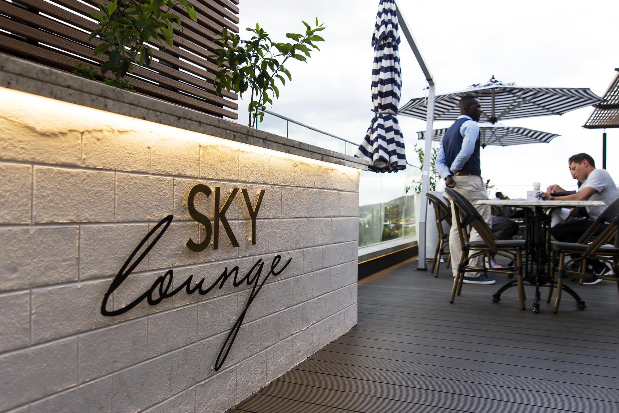 Sky Lounge  gallery image 5