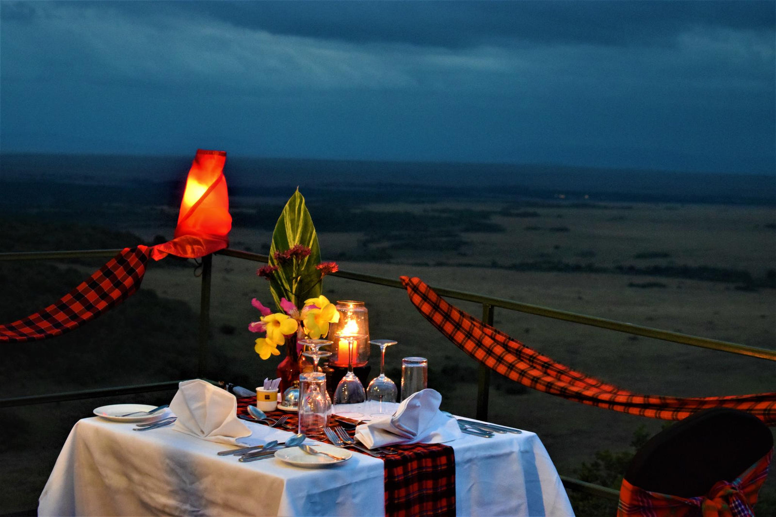 Mara Starlit Romanic Dinner