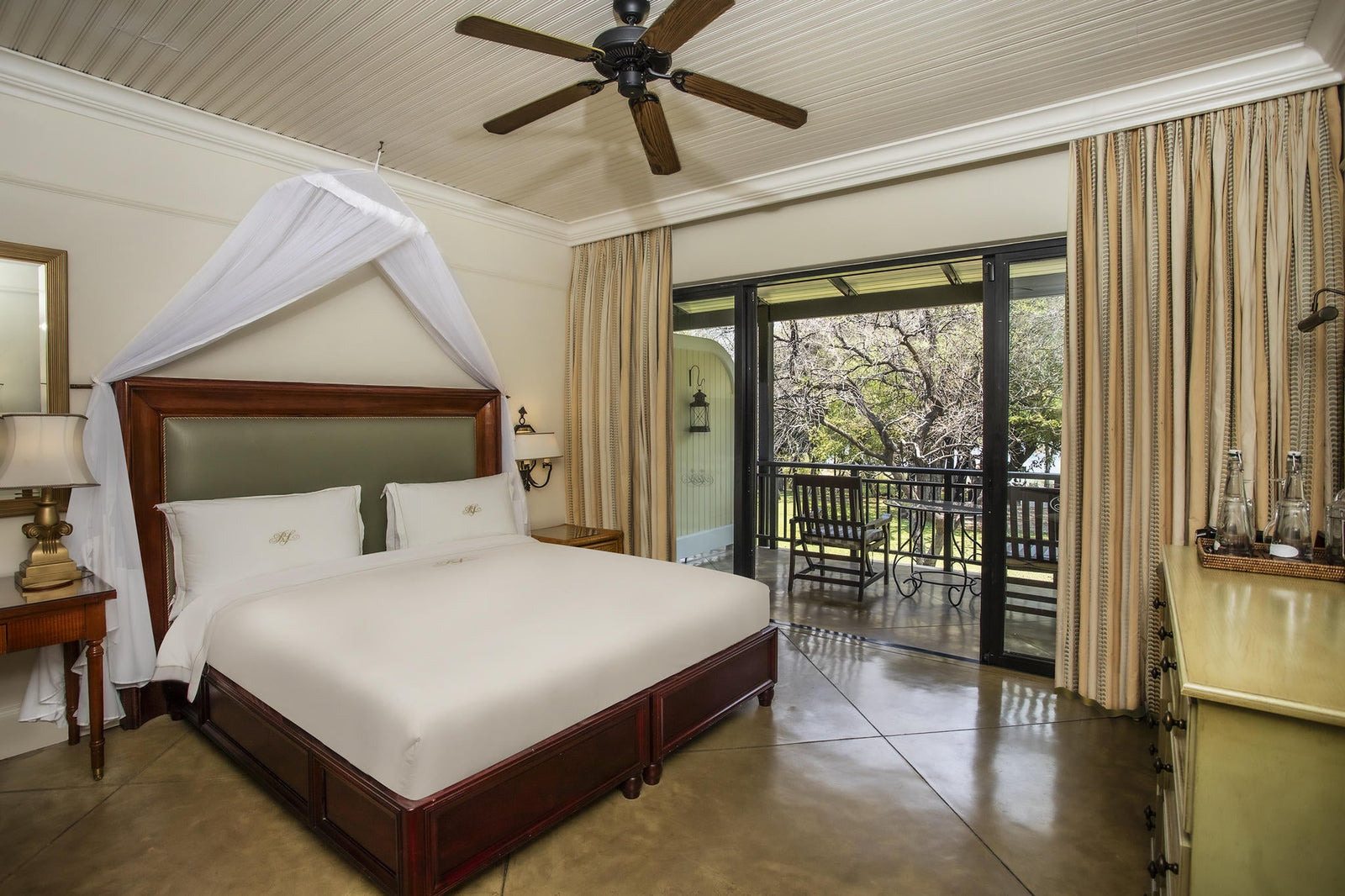 Deluxe Zambezi River Balcony Room