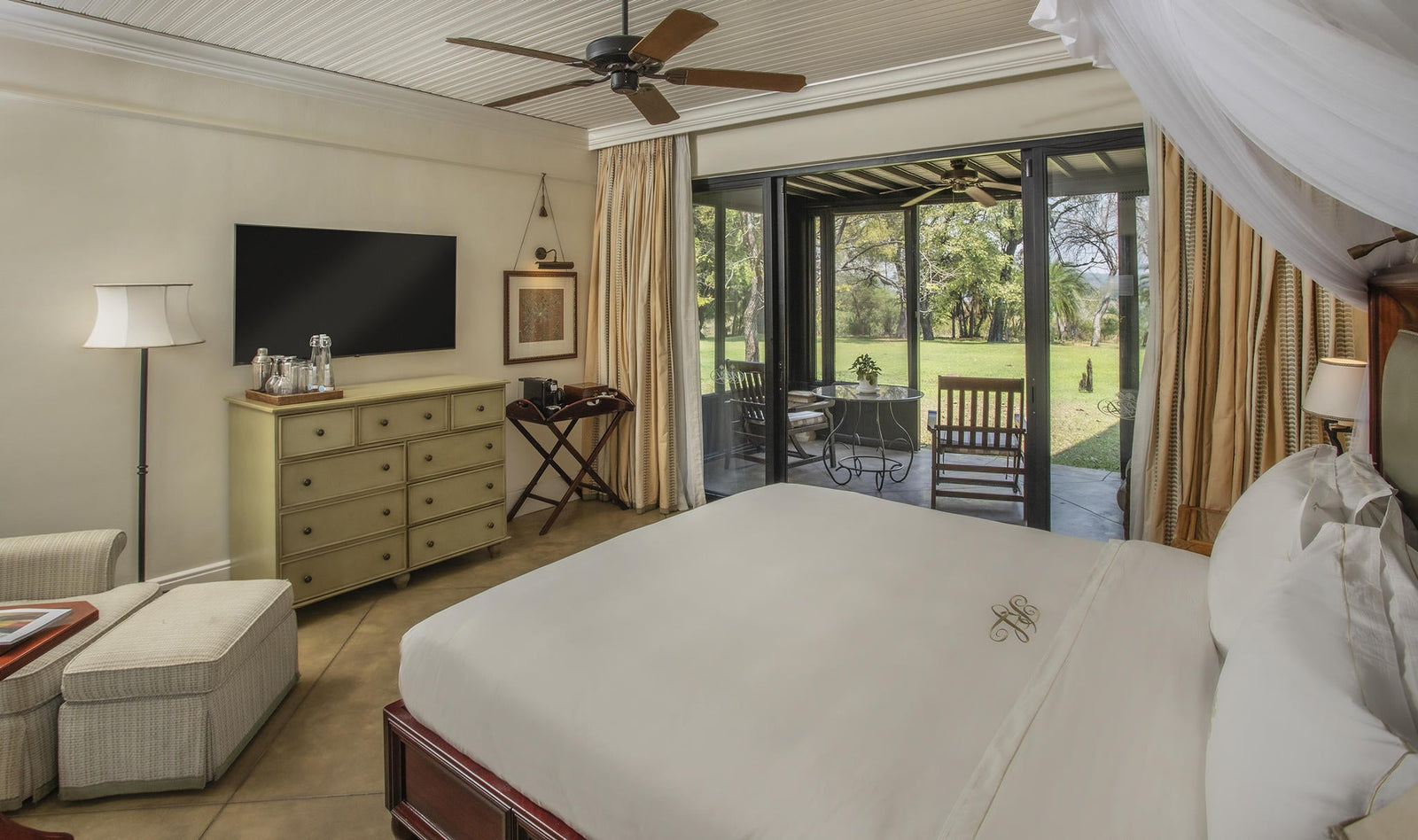 Executive Zambezi River Room