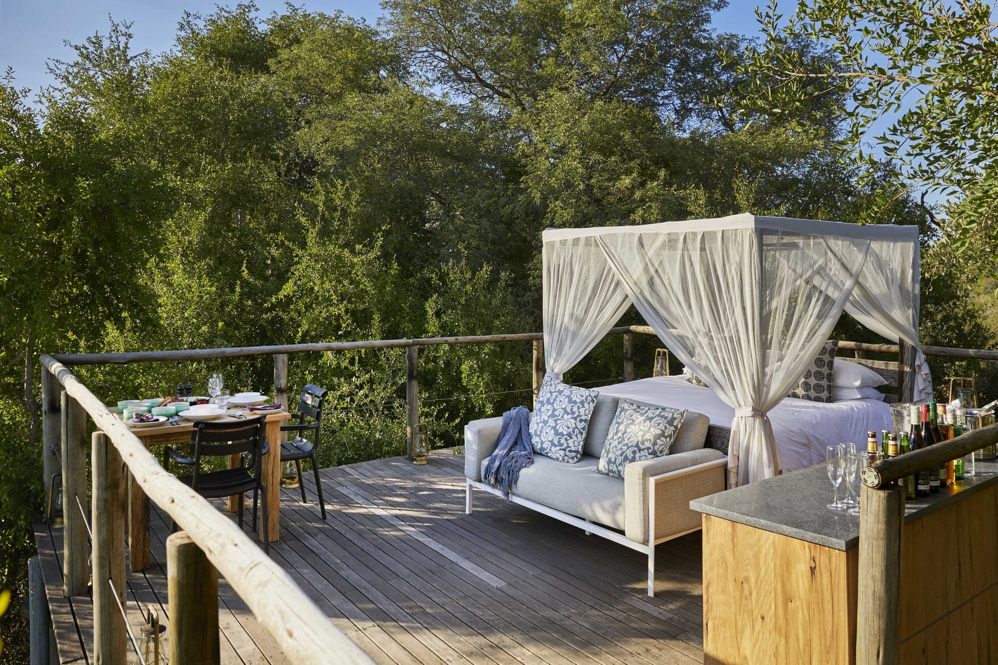Tinyeleti Treehouse