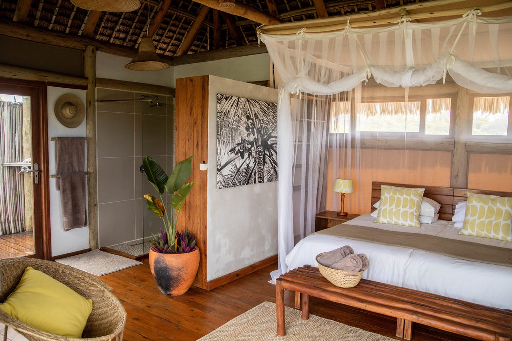 Deluxe King / Twin Room with deck sea views 