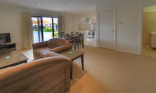 2 BEDROOM APARTMENT