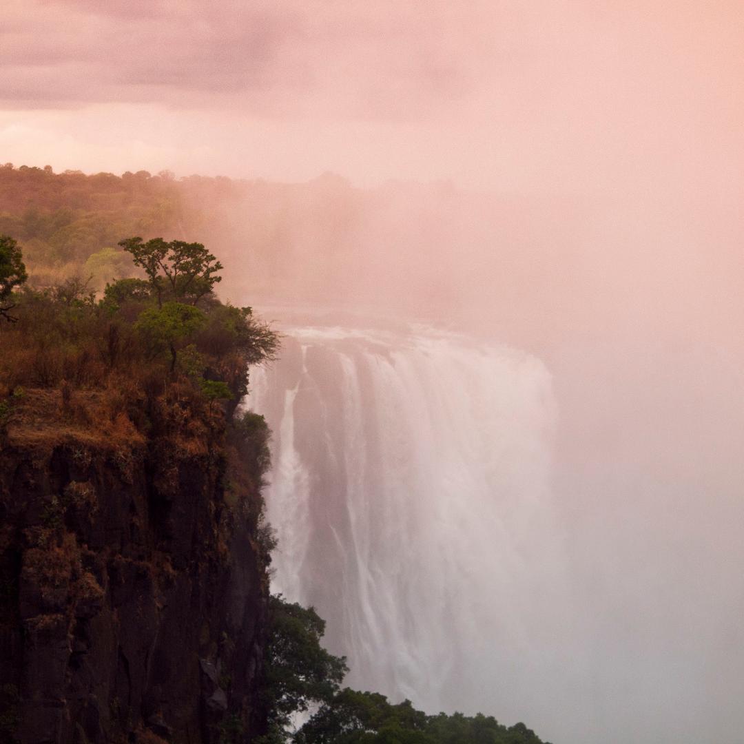 Guided Tour of the Victoria Falls (Zimbabwe) gallery image 3