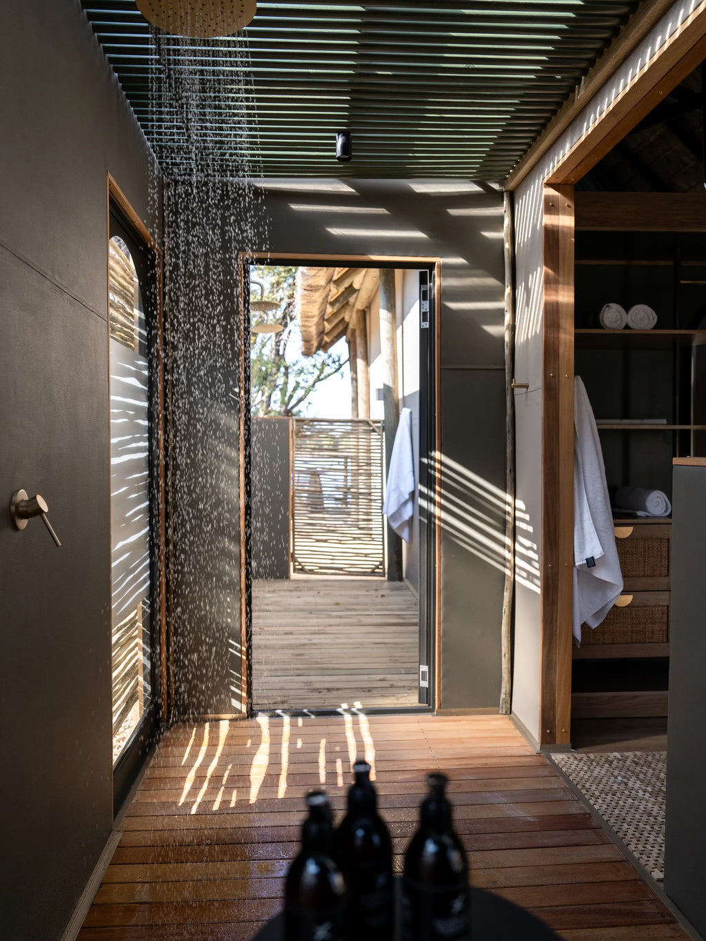 Room gallery image 16.