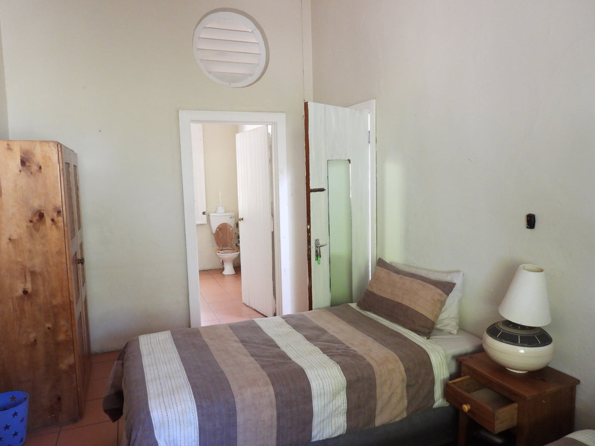 amakhala-volunteers-represented-by-safari-lodge