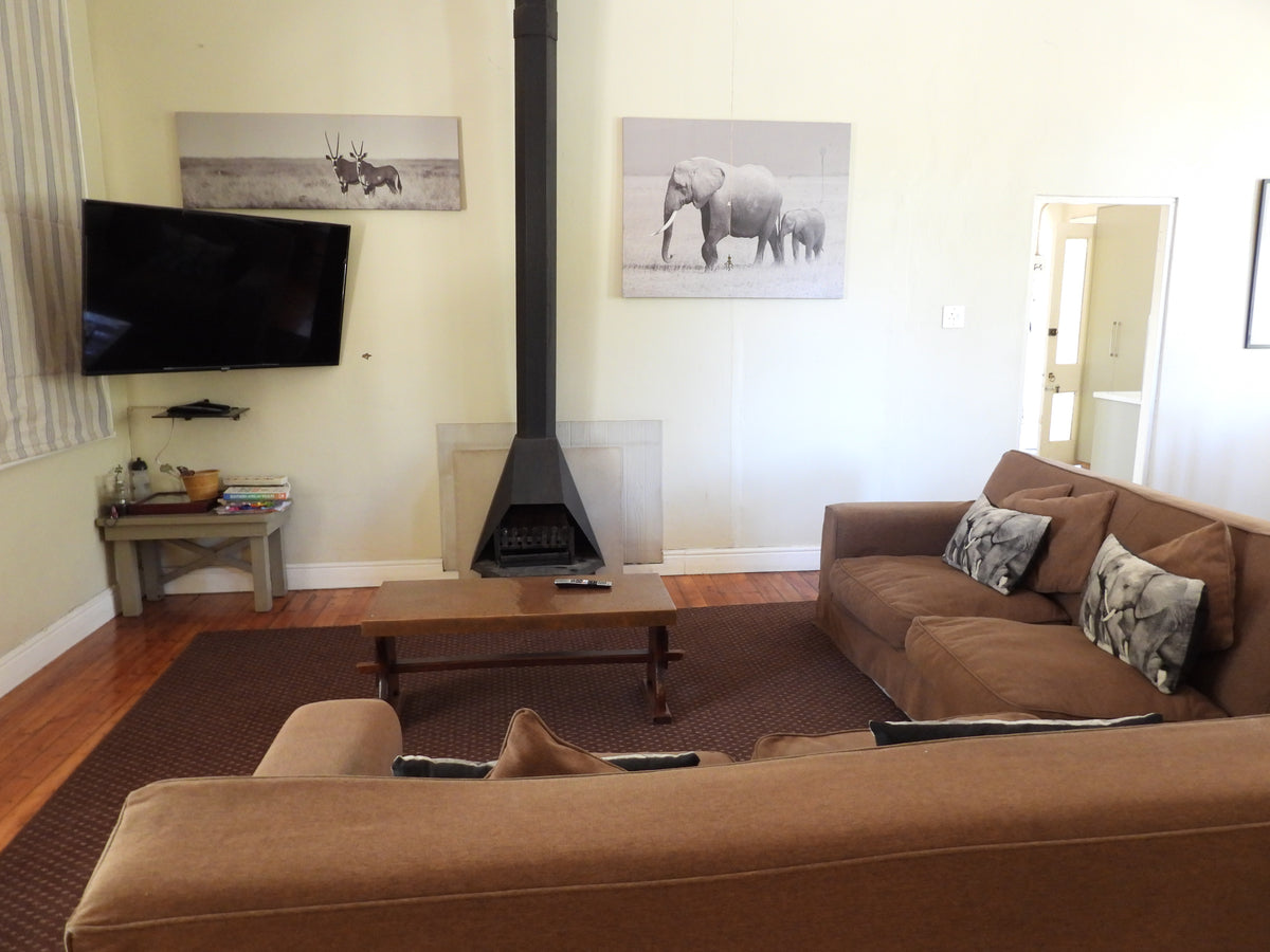 amakhala-volunteers-represented-by-safari-lodge