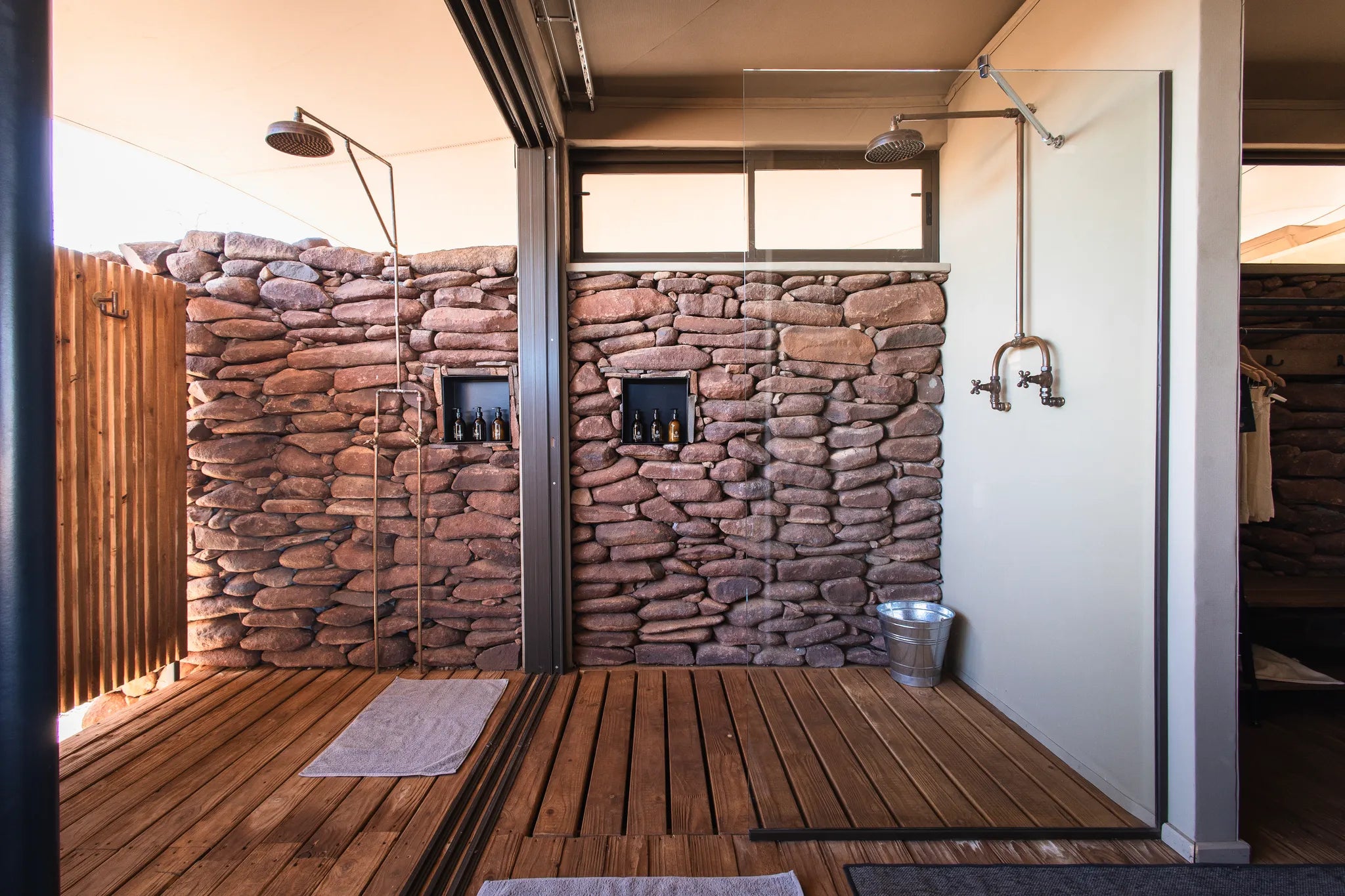 Room gallery image 6.