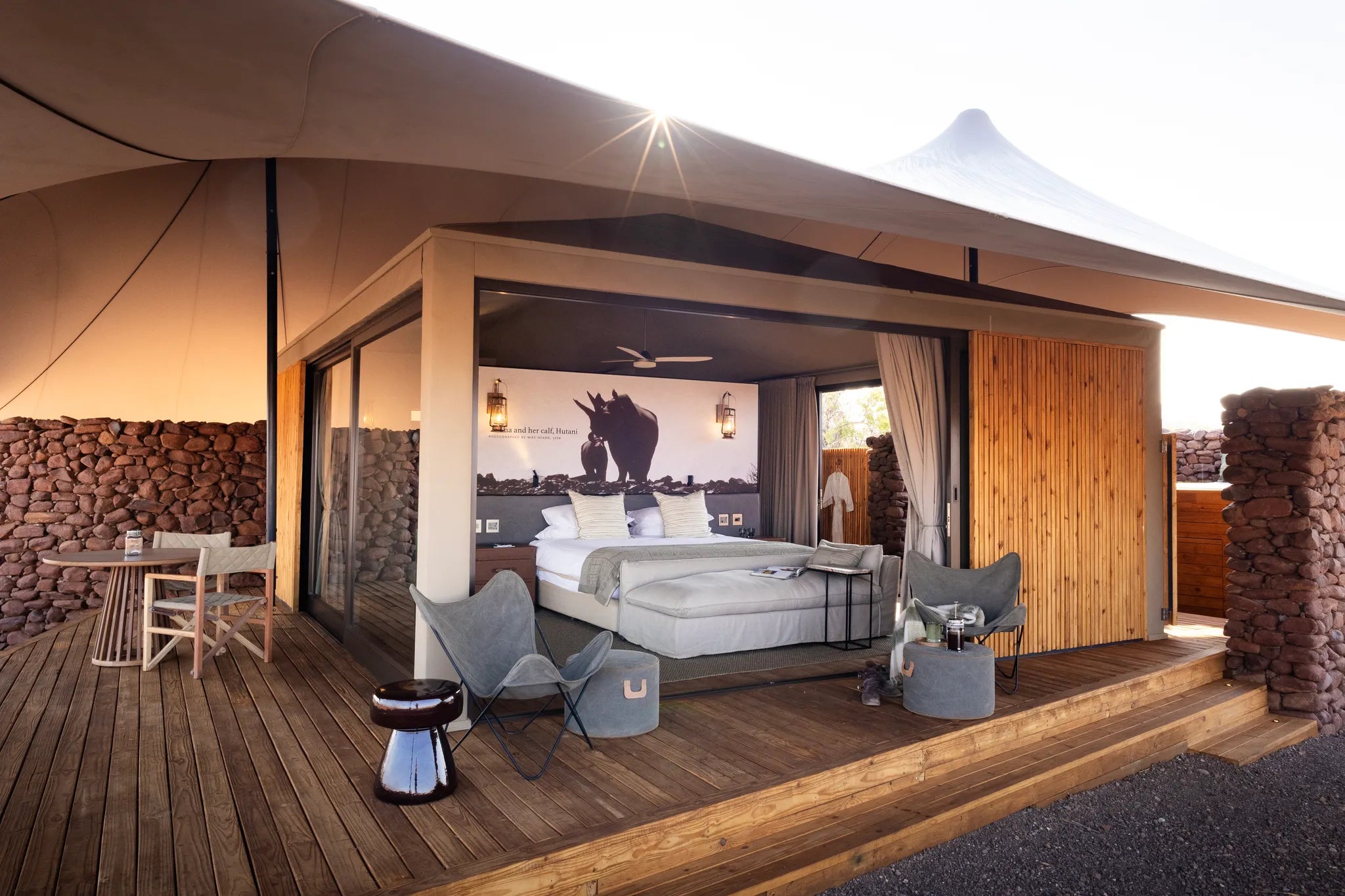 Room gallery image 1.