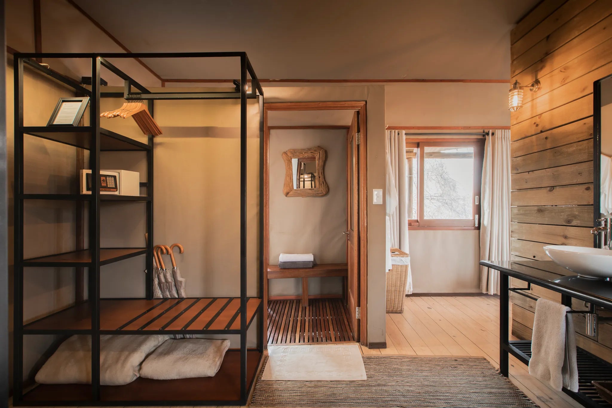 Room gallery image 6.